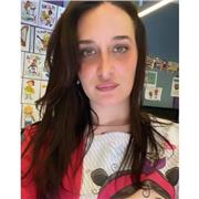 Maestra de apoyo escolar especializada en educación infantil y primaria. Experiencia en detección e intervención de NEE